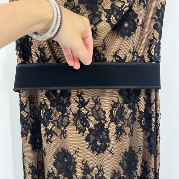 Tadashi Shoji Size 6 Black Lace & Nude Off The Shoulder Long Evening Gown - Picture 3 of 8